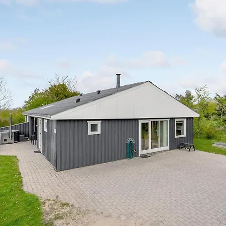 Illeris Xi בית נופש Farsø